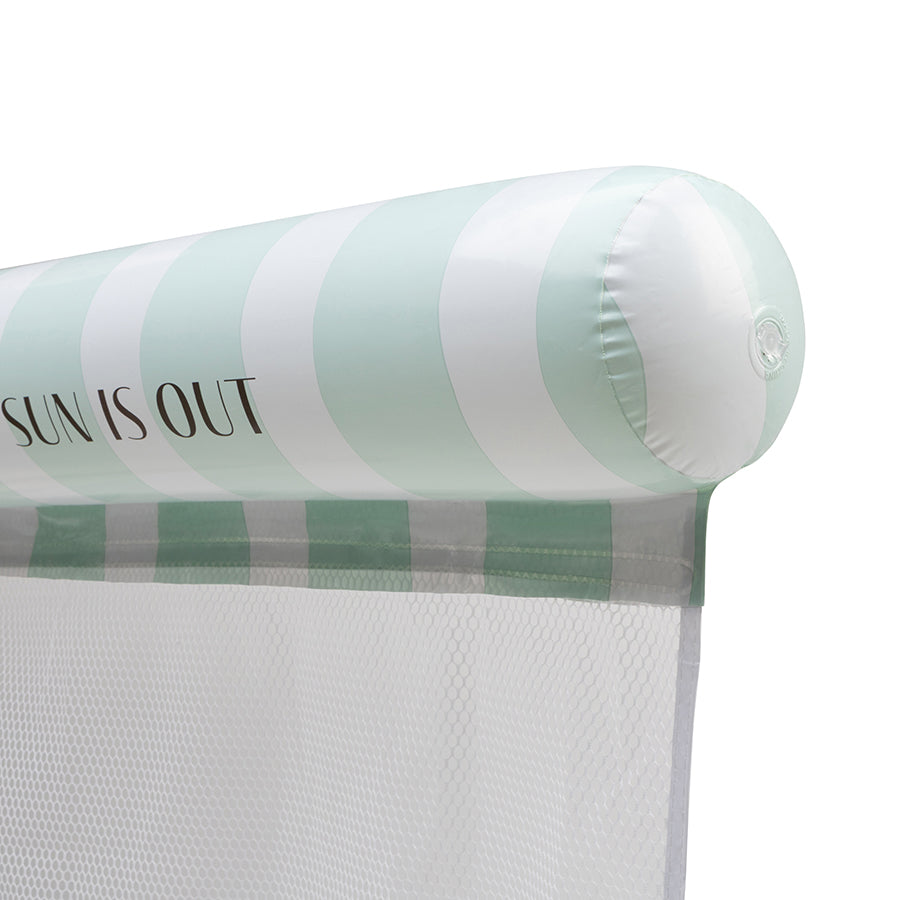 De strandclub | groene waterhangmat