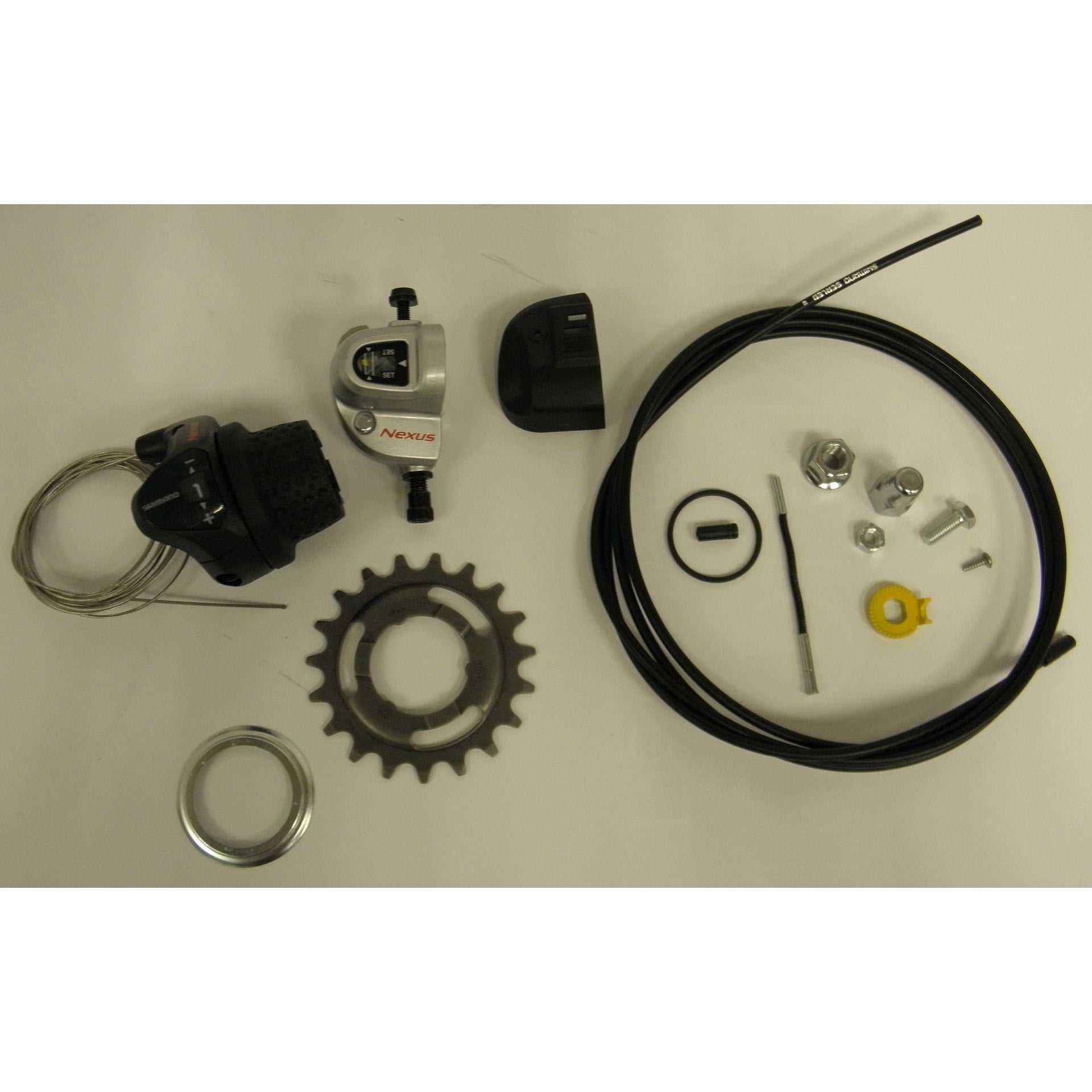 Achterwiel 28-15 8-13 8 Nexus 3V RN RVS spk zwart velg