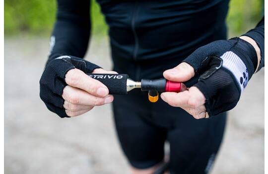Trivio - co2 adapter + co2 patroon 16 gram + neoprene huls