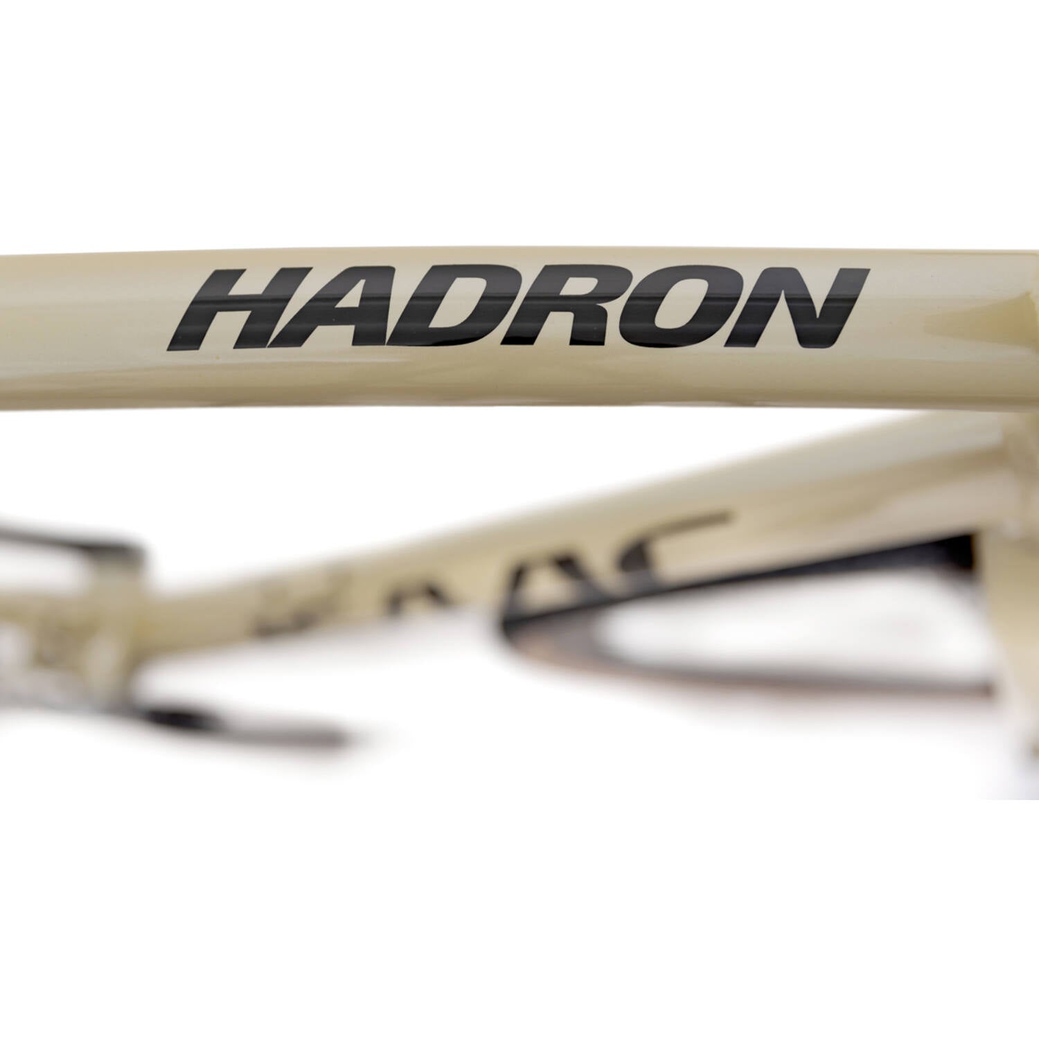 Isaac hadron mojave sand