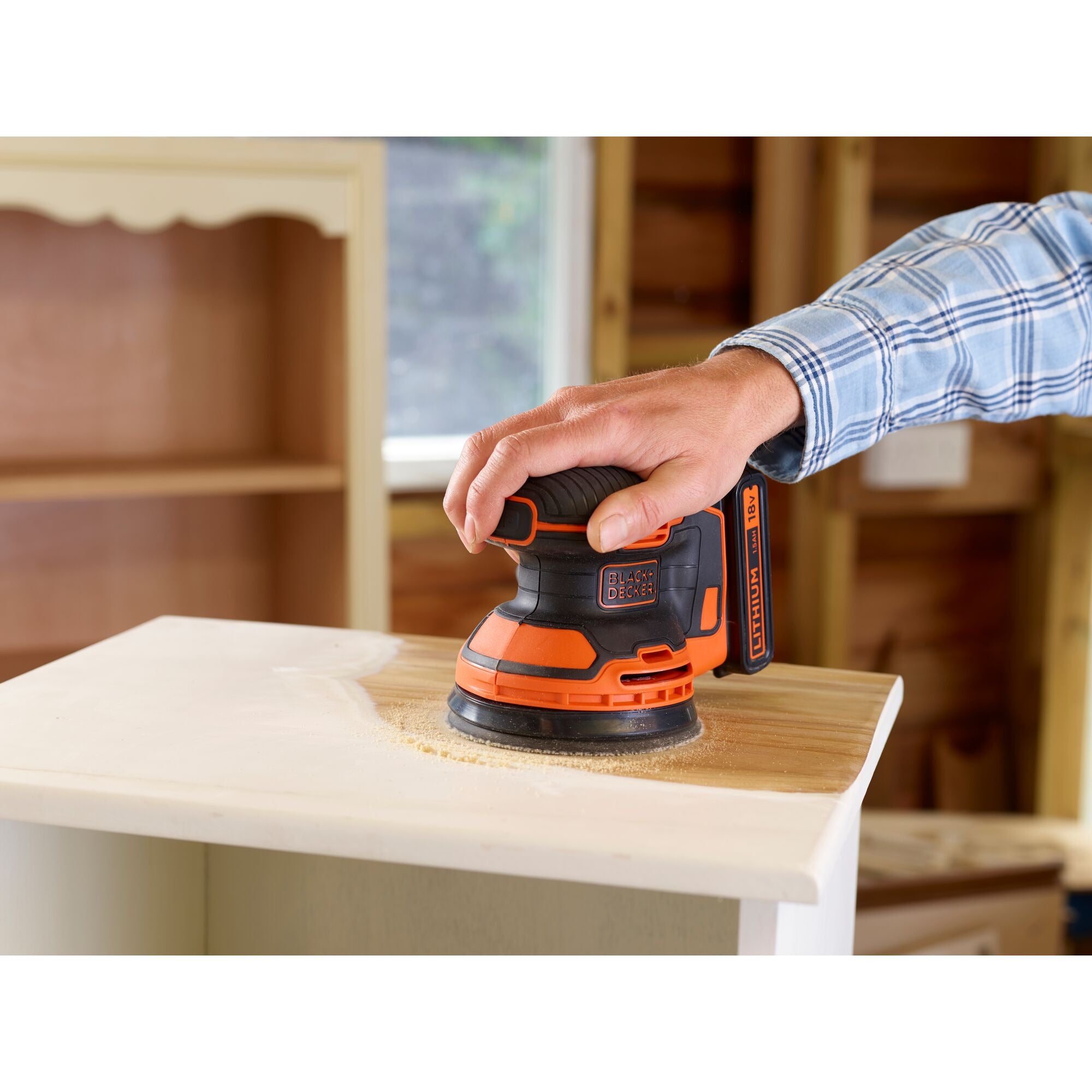 Black+decker 18v schroefklopboormachine + 18v excentrische schuurmachine bundel (zwart oranje)