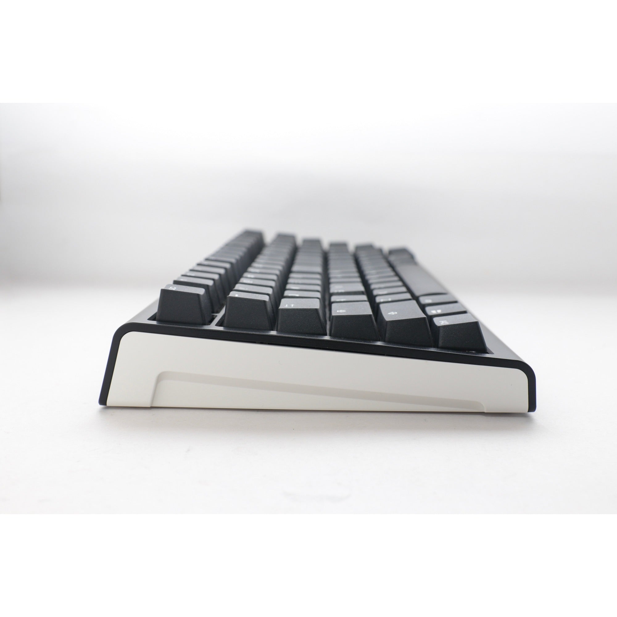 Ducky projectd tinker 75 met qmk via, toetsenbord (zwart wit, us lay-out, cherry mx red, rgb led, double-shot pbt, hot-swappable, gasket mount, 75%)
