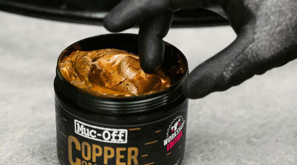 Muc-off anti-seize copper compound assembly paste 450g
