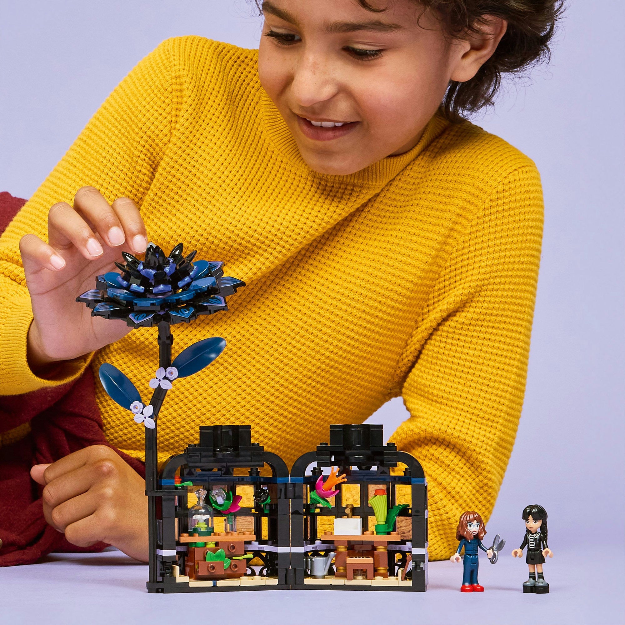 Lego ® wednesday zwarte dahlia - 76784