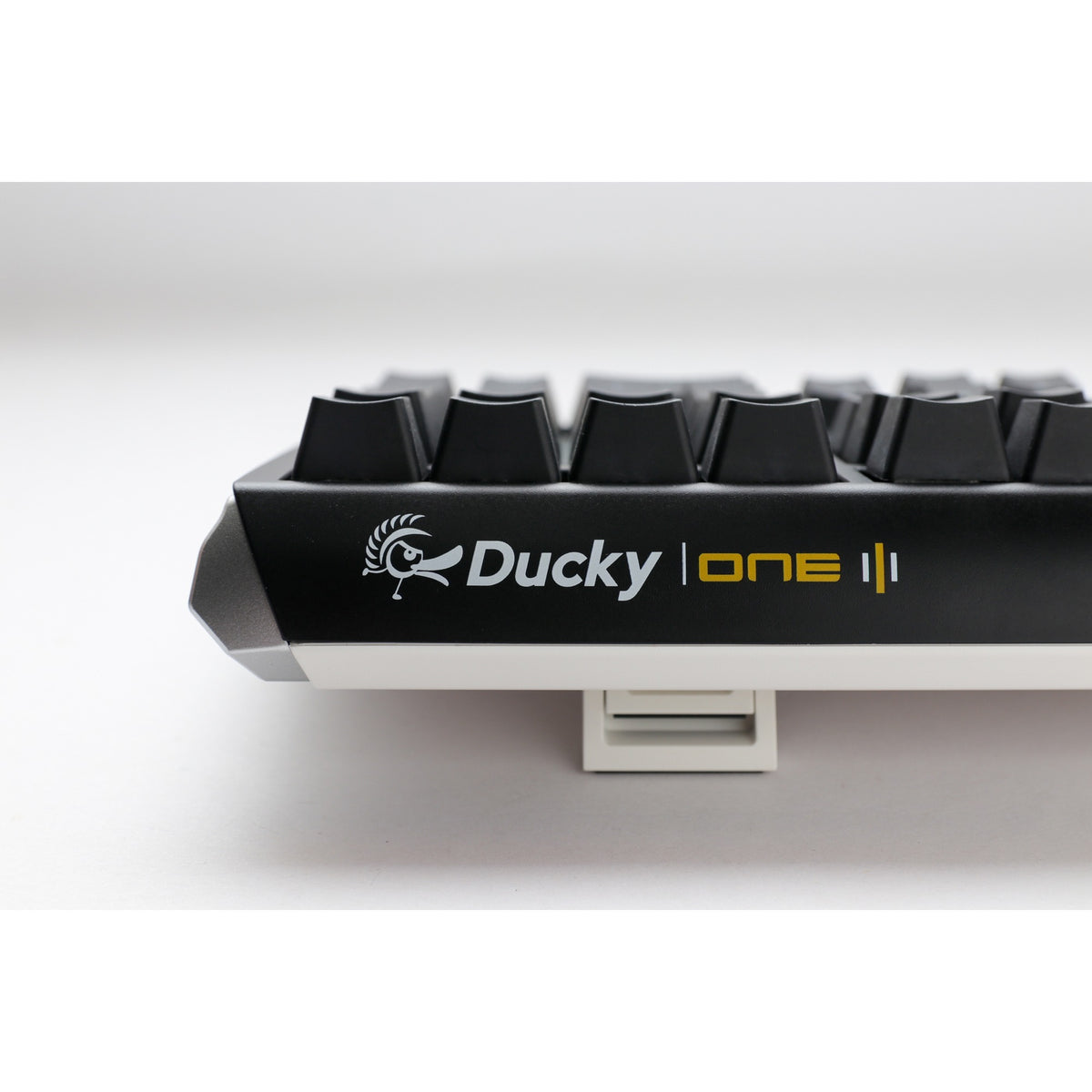 Ducky One 3 Classic, keyboard (black white, US layout, Cherry MX blue, RGB LED, double-shot PBT, hot-swappable, Quack Mechanics)