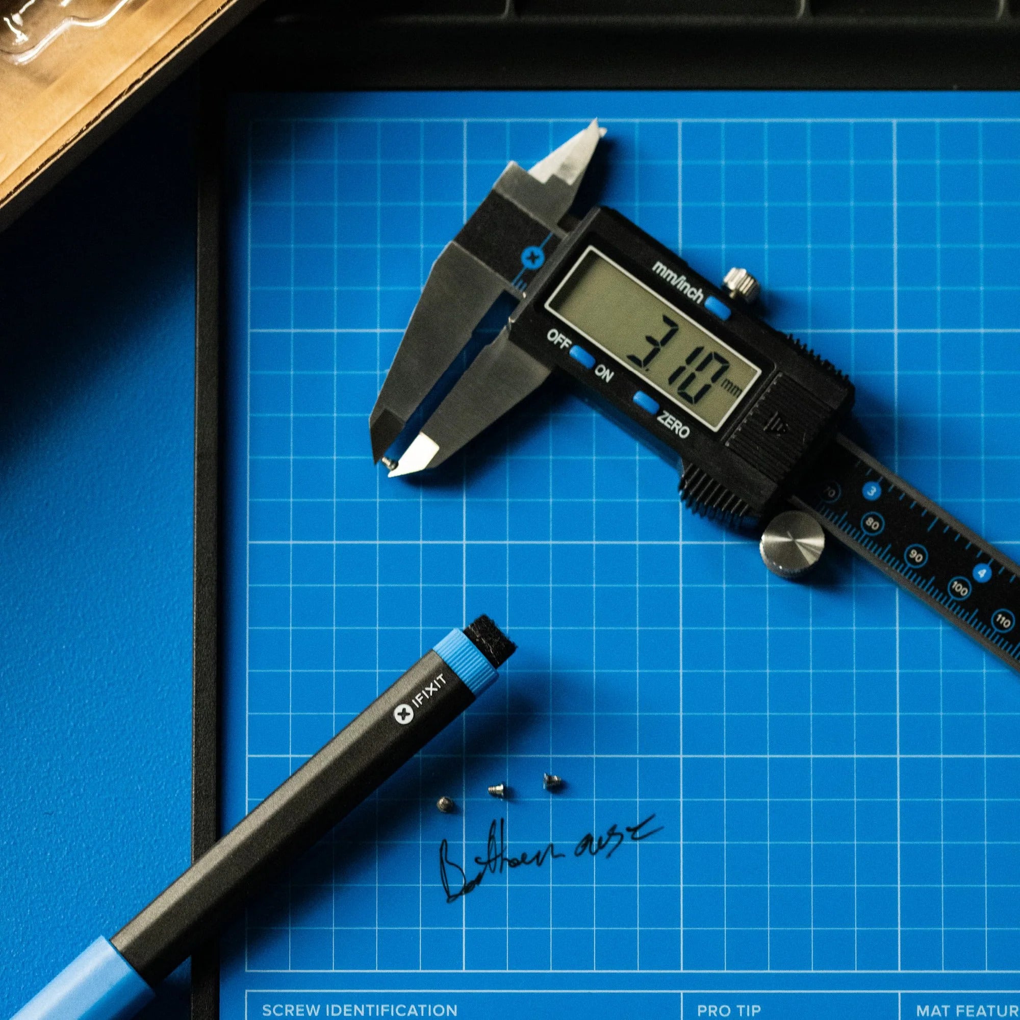 Ifixit digital caliper meetapparaat (zwart)