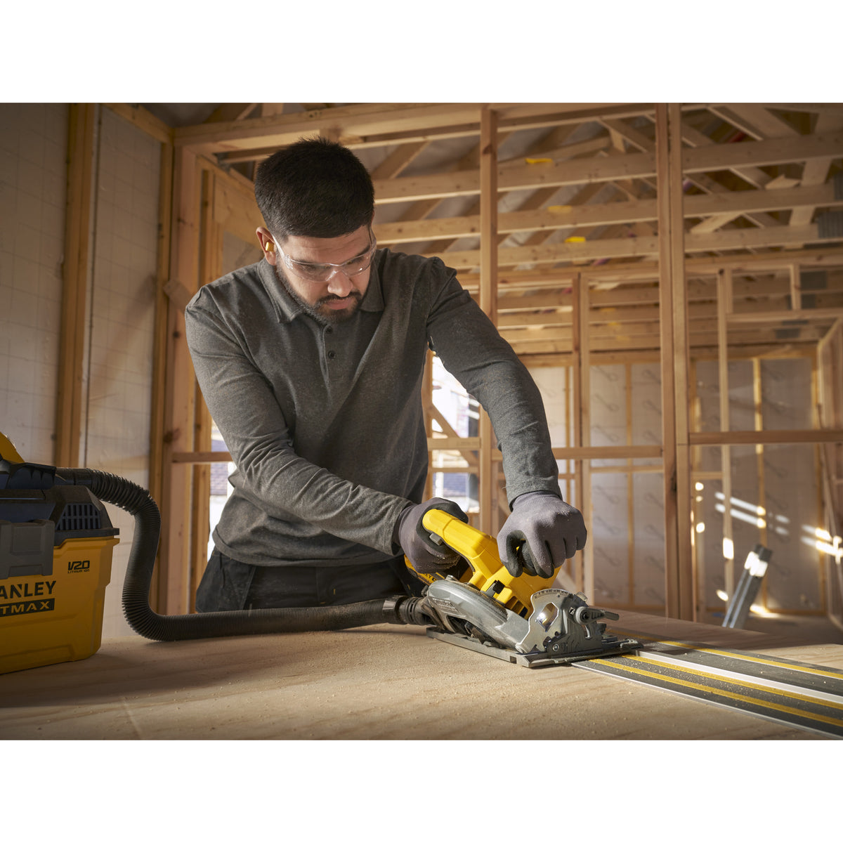 Stanley fatmax v20 18v cirkelzaag 190mm handcirkelzaag (zwart geel, accu en oplader inbegrepen, met koffer)