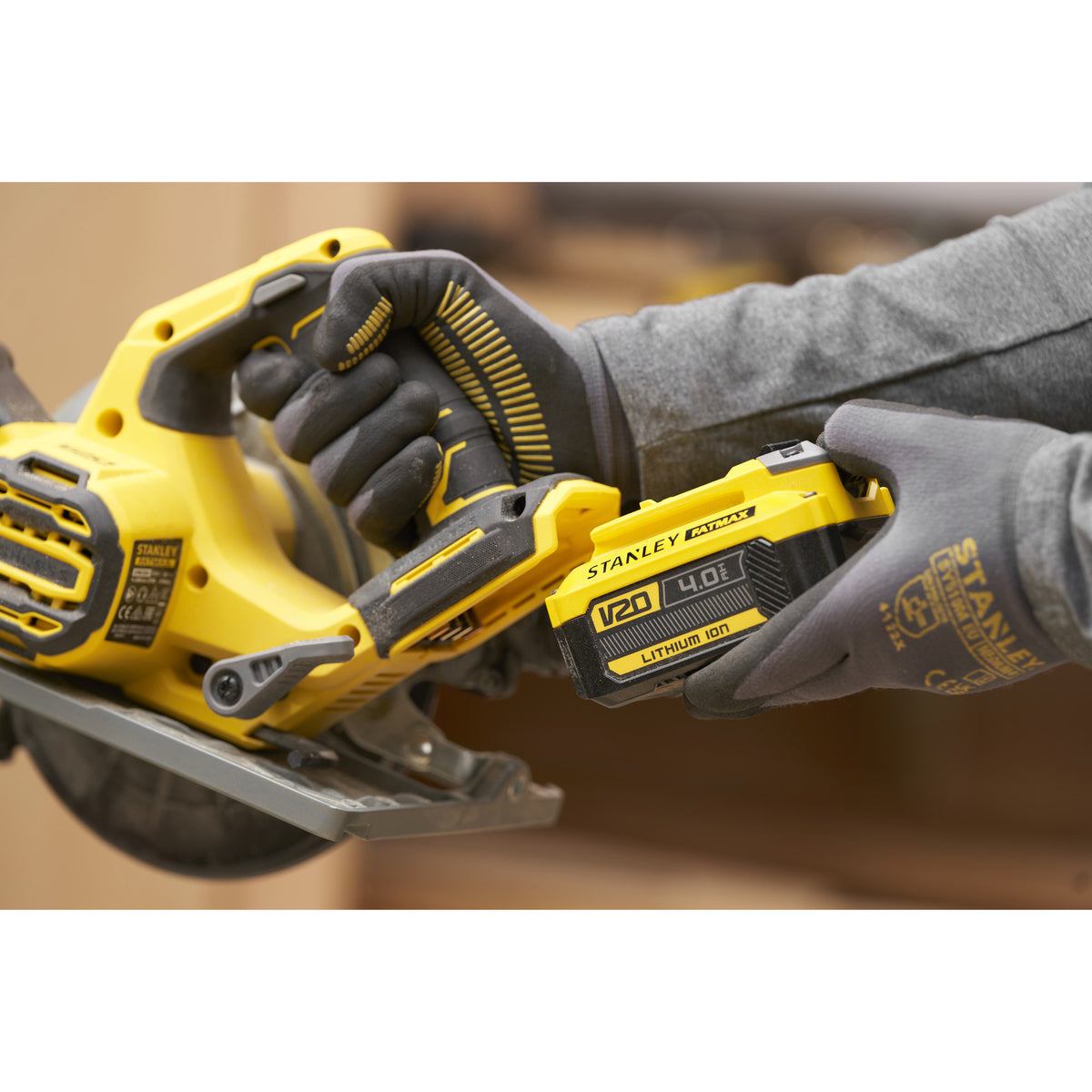 Stanley fatmax v20 18v cirkelzaag 190mm handcirkelzaag (zwart geel, accu en oplader inbegrepen, met koffer)