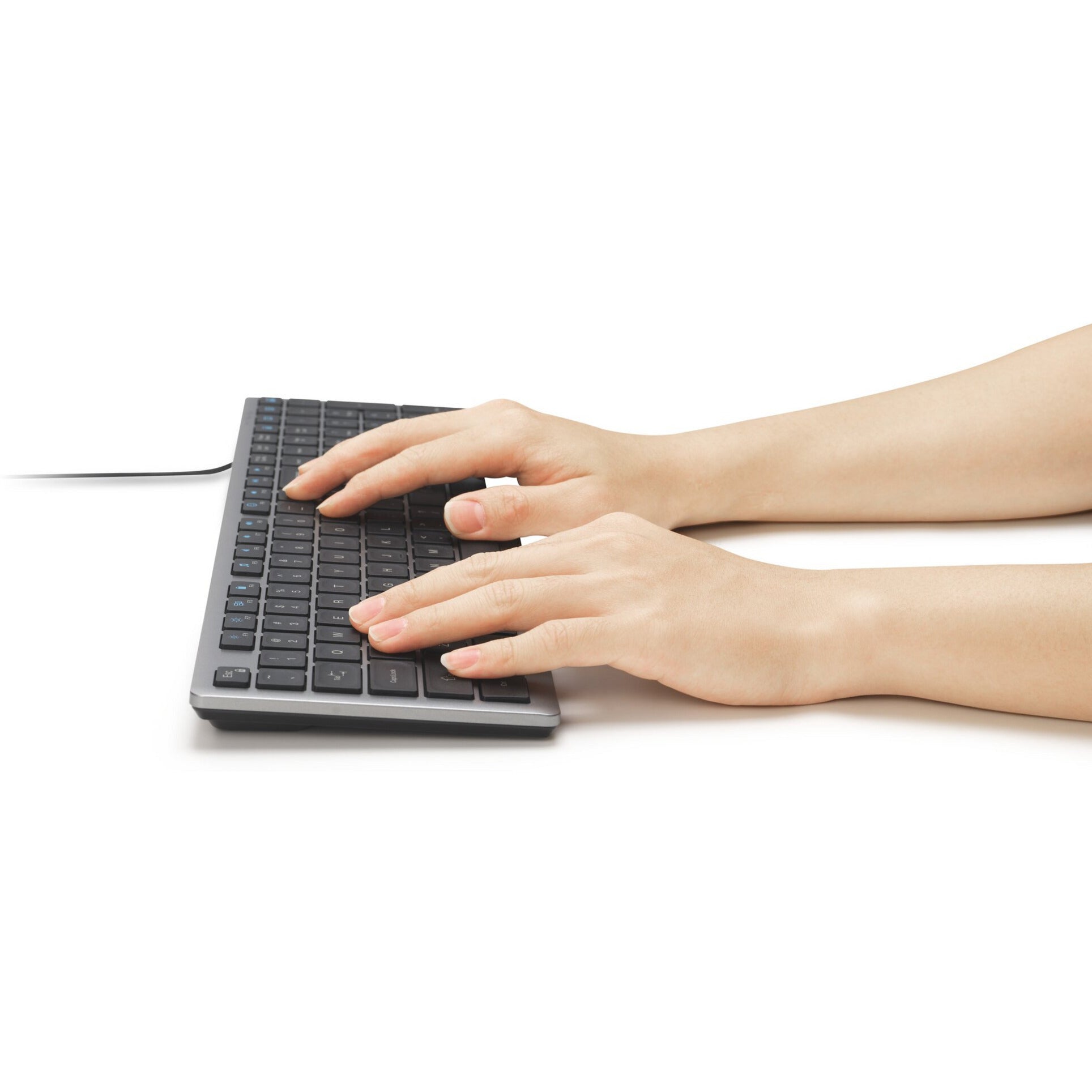 Kensington kb515 eq usb-c usb-a wired keyboard (grijs, us-international lay-out (qwerty), scissor switches, 100%)