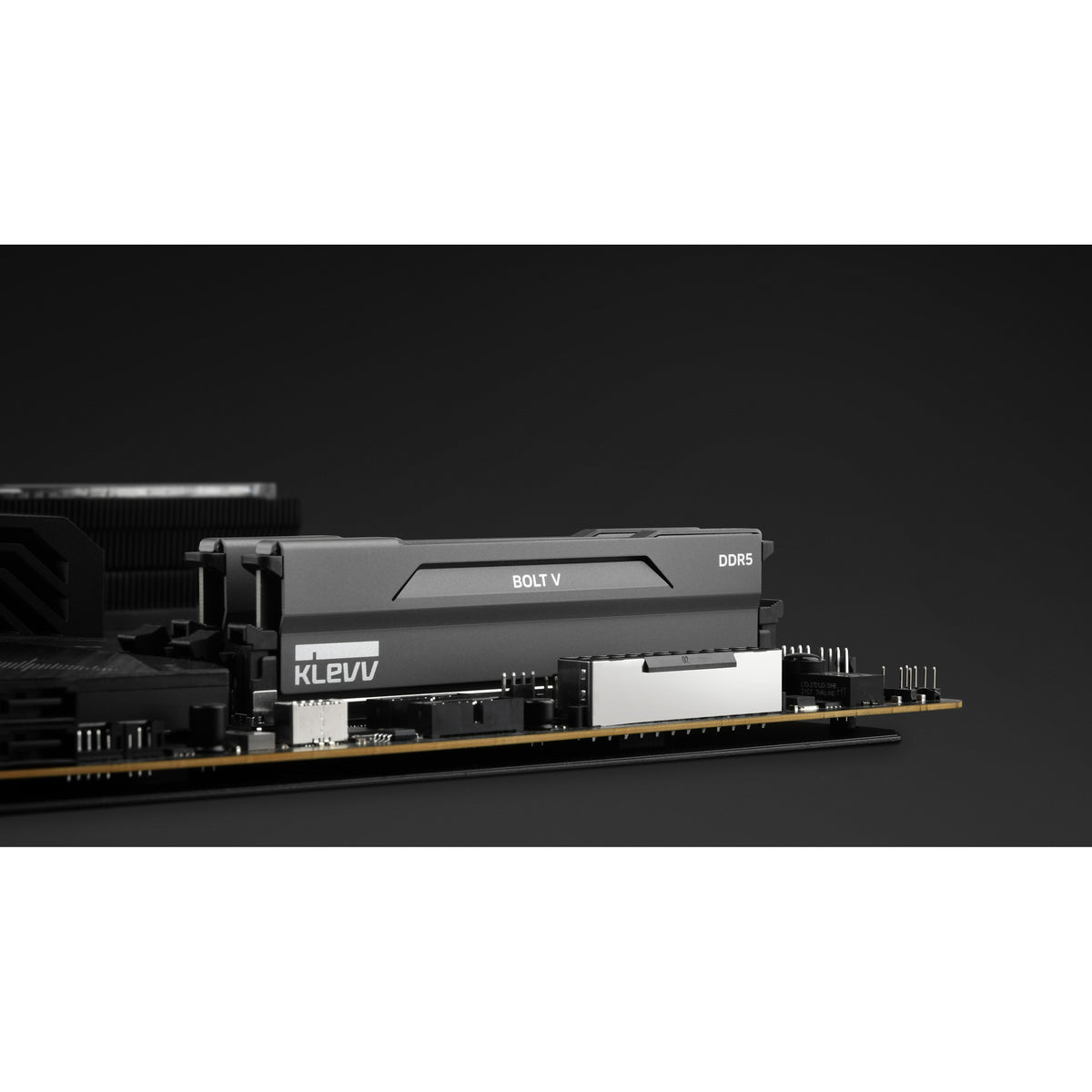 Klevv bolt v 32 gb ddr5-6000 (2x 16 gb) werkgeheugen (zwart, kd5agu880-60a300h, xmp 3.0, expo)