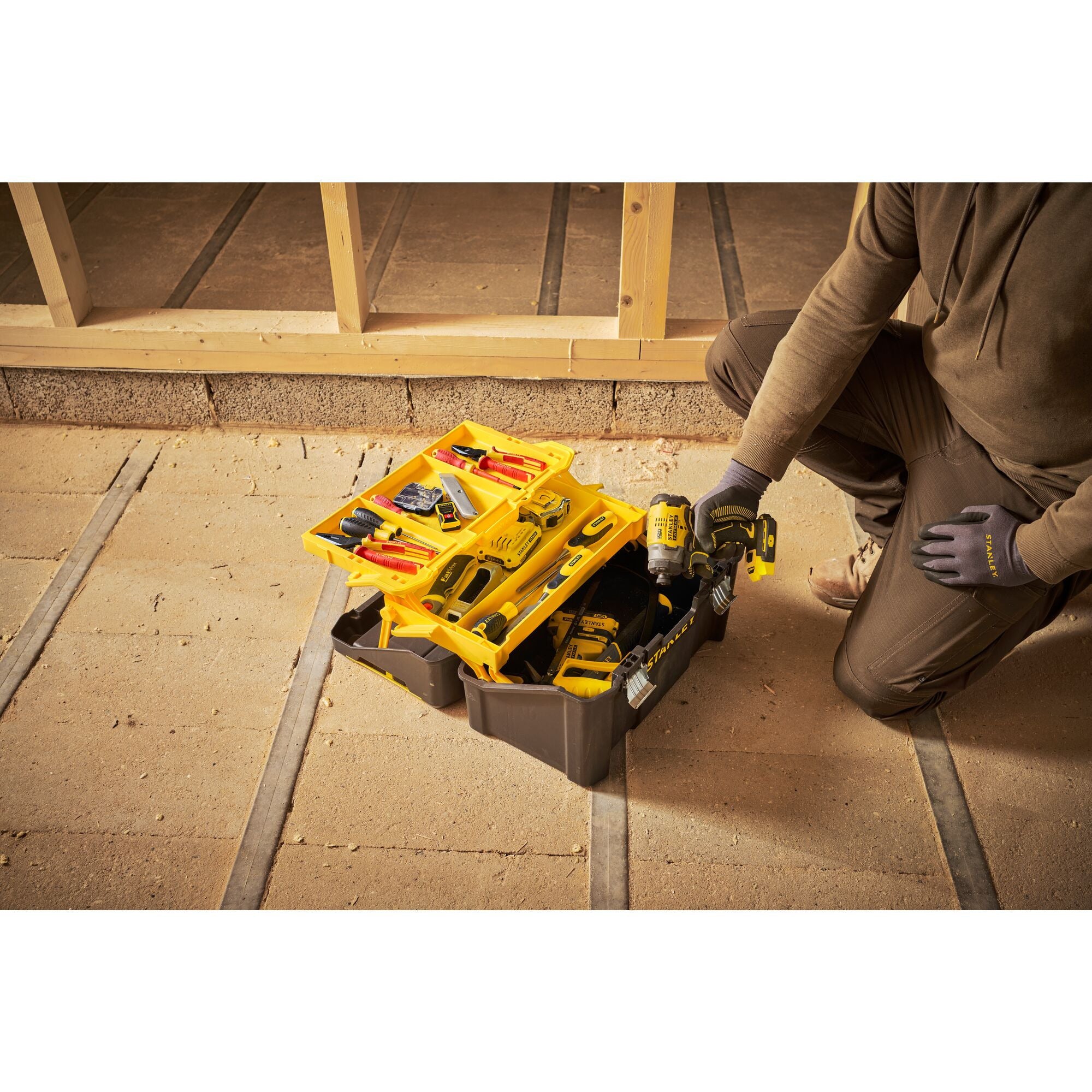 Stanley koffers gereedschapskoffer cantilever 19 - stst83397-1 - stst83397-1