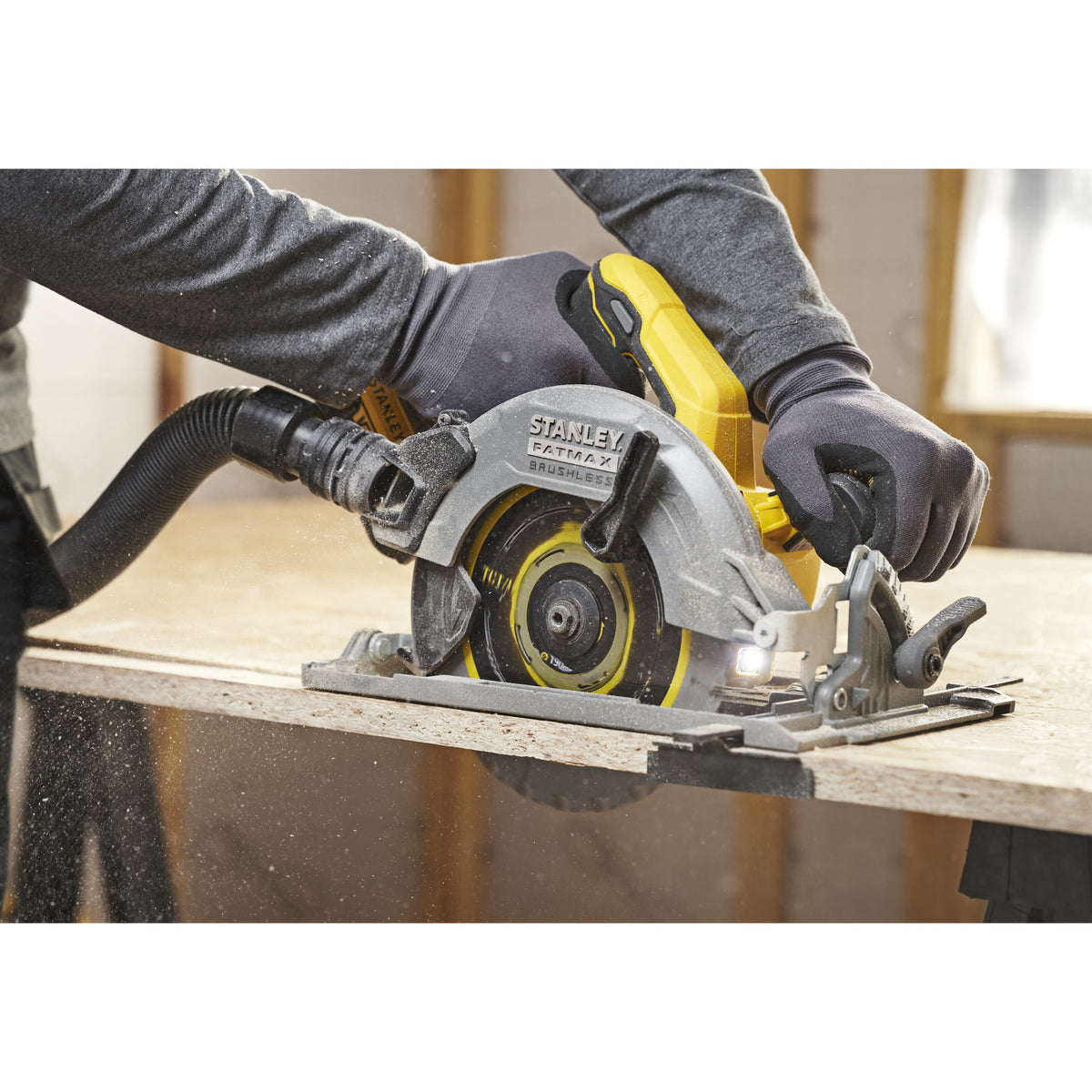 Stanley fatmax v20 18v cirkelzaag 190mm handcirkelzaag (zwart geel, accu en oplader inbegrepen, met koffer)