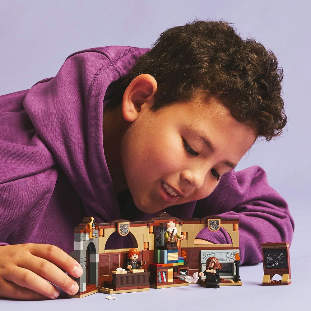 Lego 76442 harry potter kasteel zwijnstein: toverspreukenles
