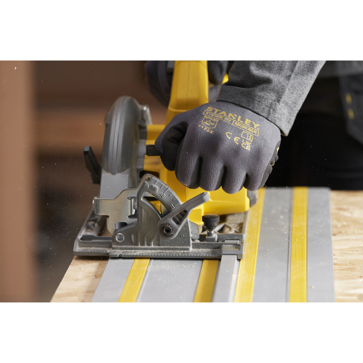 Stanley fatmax v20 18v cirkelzaag 190mm handcirkelzaag (zwart geel, accu en oplader inbegrepen, met koffer)