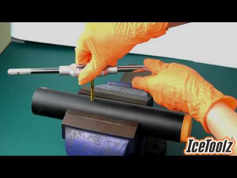 Bouteille d'huile de scie IceToolz 60ml 240C143