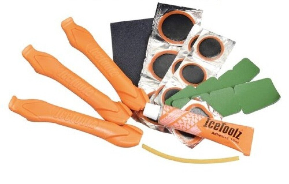 Bouteille à outils IceToolz 24083A1 avec kit de réparation de pneus