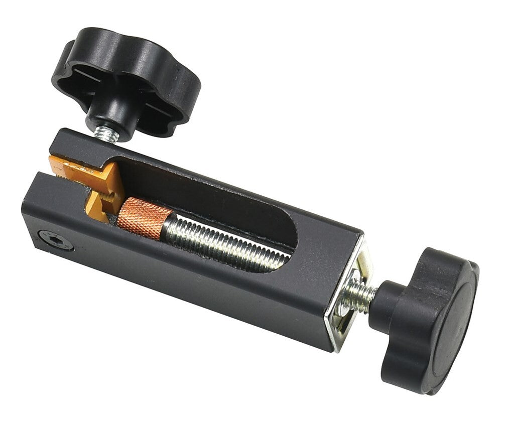 Icetoolz hydraulic press for nipples and banjo press 24054p5