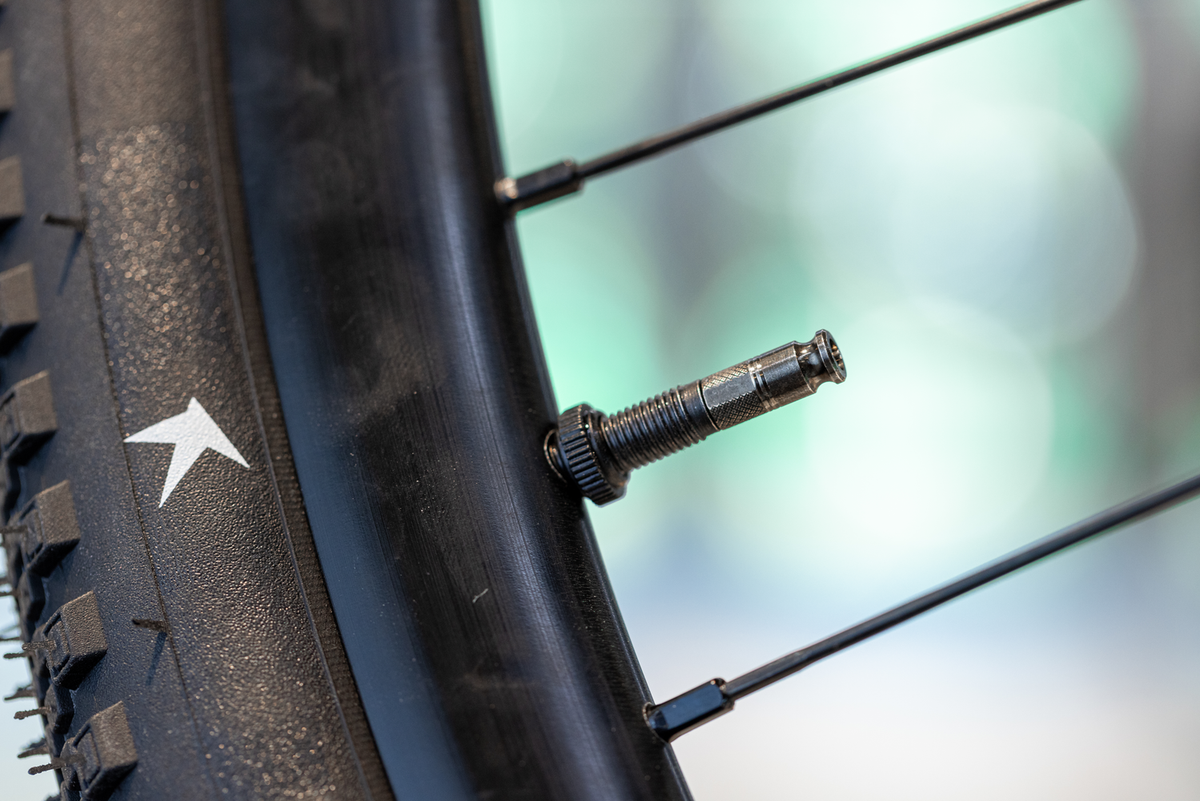 Schwalbe benelux b.v. schwalbe binnenband clik valve scv17 28 inch 28 47-622 635 60mm