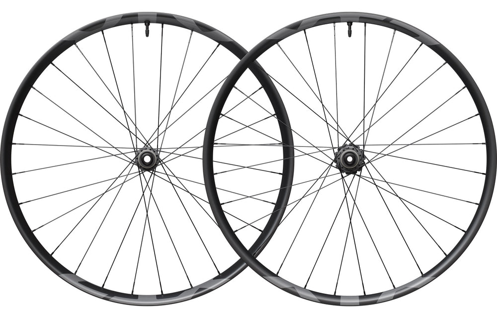 Shimano xtr wh-m9220-b carbon disc cl micro spline 29 boost wheelset