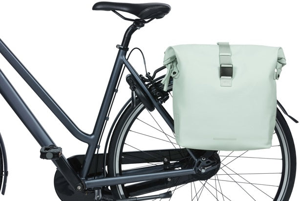 Dubbele fietstas Basil SoHo Nordlicht 41 liter 31 x 13 x 37 cm - pastelgroen