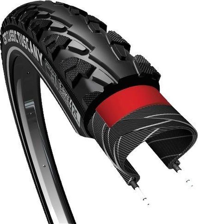 Buitenband CST Tuscany 24 inch | 24x2.00 | 50-507 | Zwart