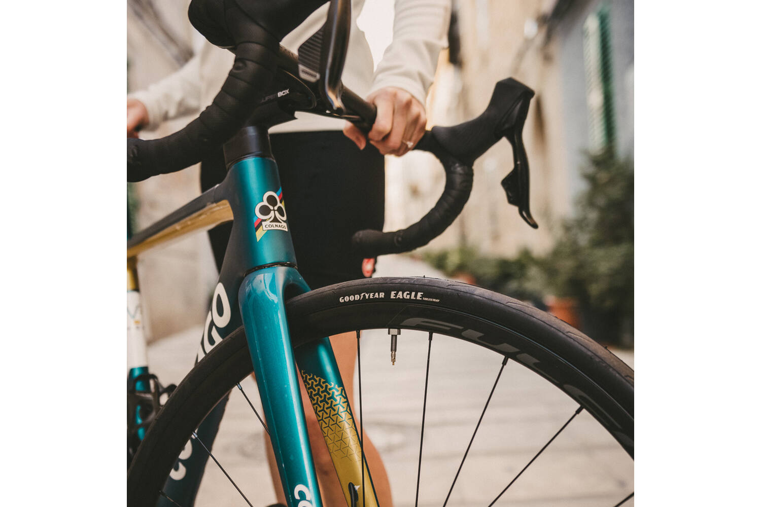 Goodyear - adelaar 700x32c