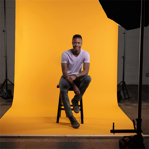 Superior achtergrondpapier 35 geeloranje 1,35 x 11m