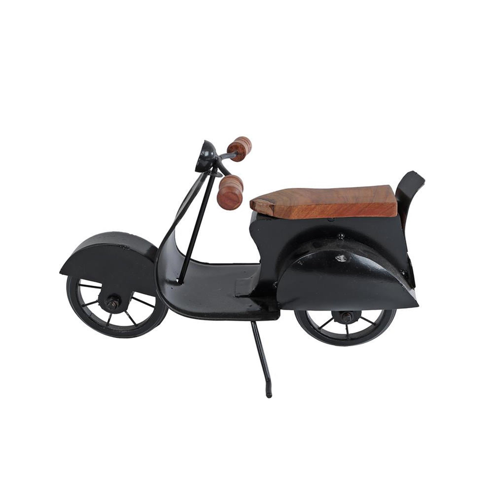 Beeld scooter luigi metaal 27x12x17cm