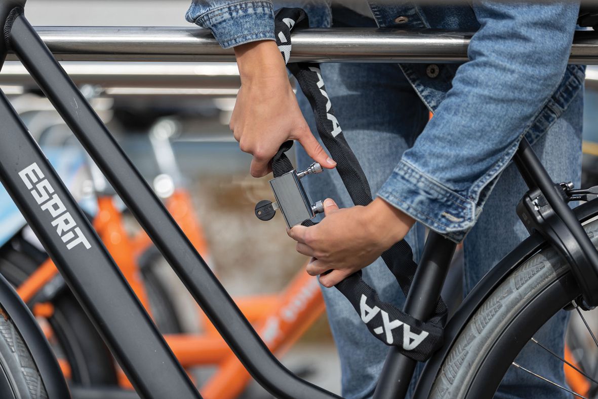 Axa kettingslot hawk 100 8 - zwart