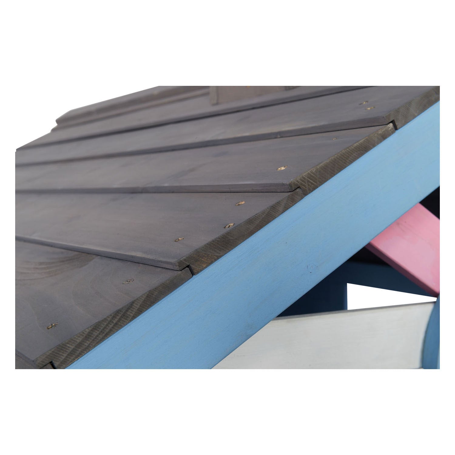 Swingend houten speelhuisje ijsje