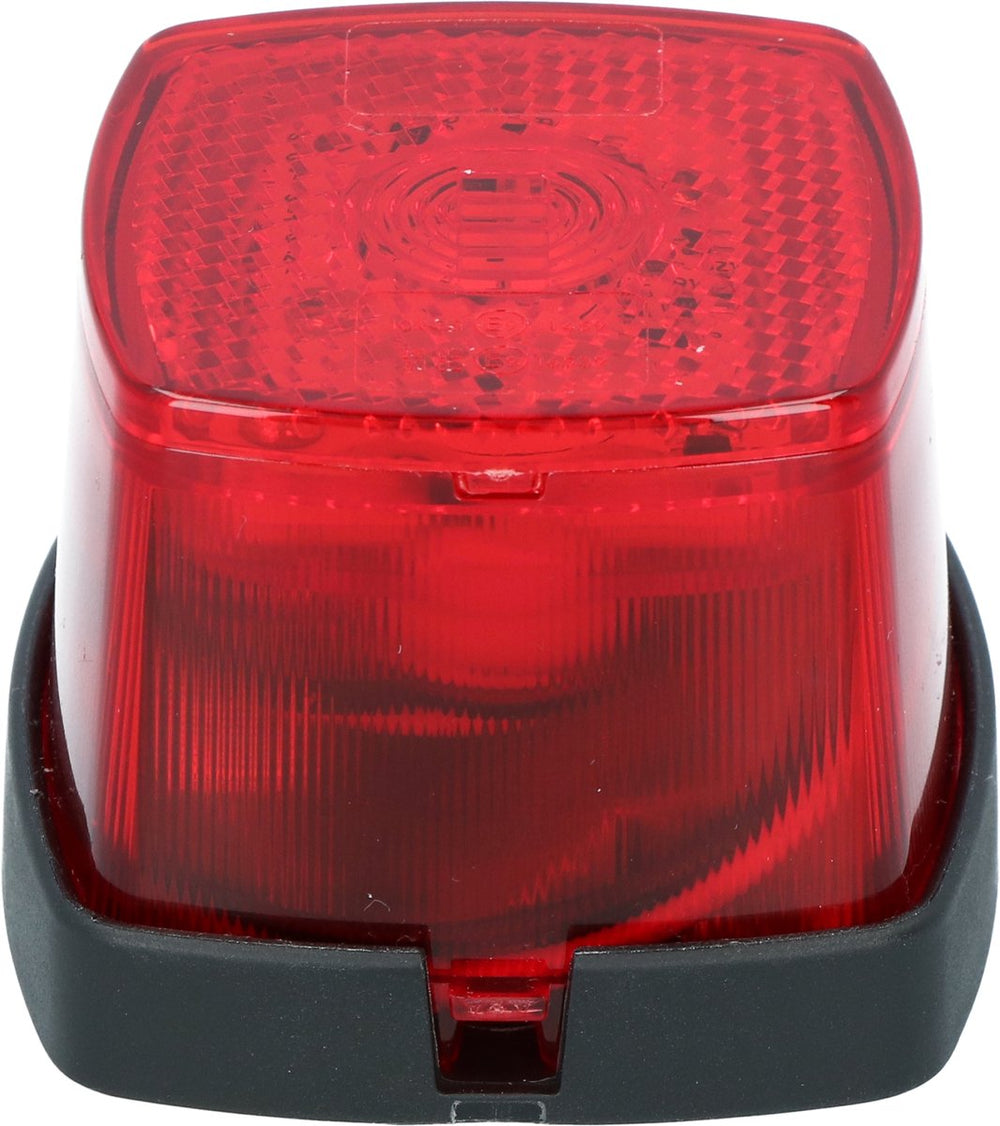 Carpoint led markeringslamp rood - 12-24v - e-keur - eenvoudig te monteren - inclusief bevestigingsmateriaal aansluitkabels - 50x50x45mm (lxbxh)
