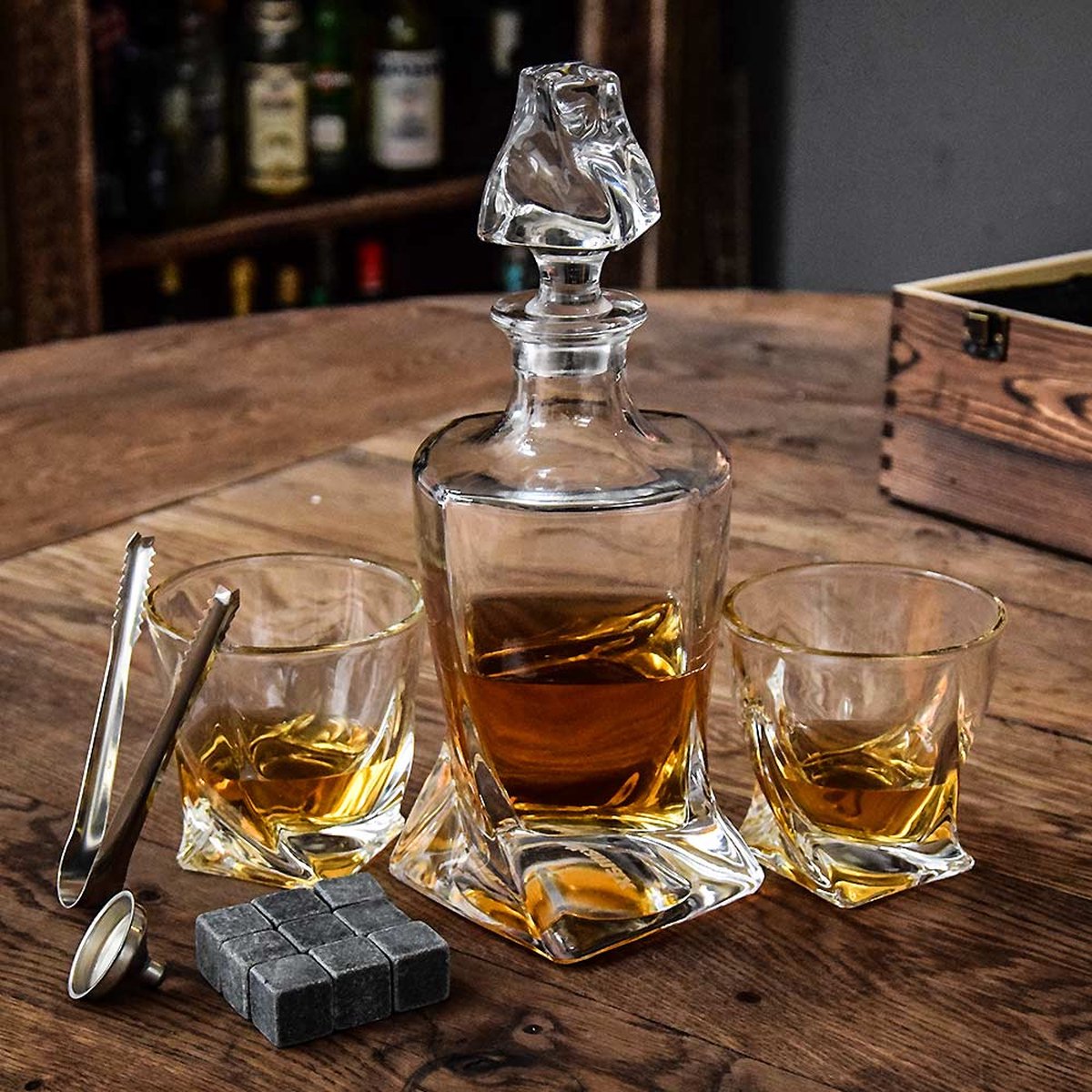 Mikamax twisted decanter set - 850 ml karaf met 2 twisted glazen, whiskey stones en houten box