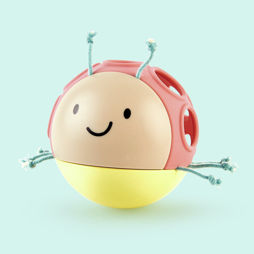 Hape lieveheersbeestje rammelaar – houten babyspeelgoed met bel, bijtspeelgoed en wiebelbodem, vanaf 10 maanden