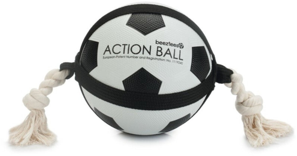 Beeztees action voetbal met touw - hondenspeelgoed - 19 cm