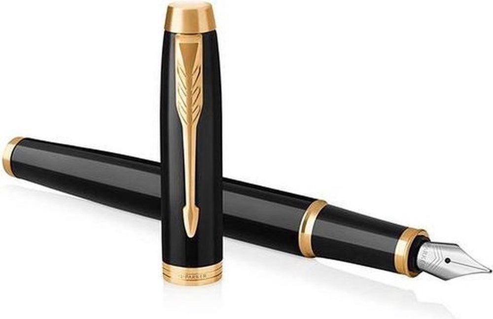 Parker im-vulpen - medium punt - blauwe inkt - zwarte lak met gouden afwerking - incl. geschenkdoos