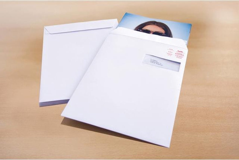Raadhuis akte envelop - 229x324mm - c4 - wit - met plakstrip - venster rechts - 25 stuks