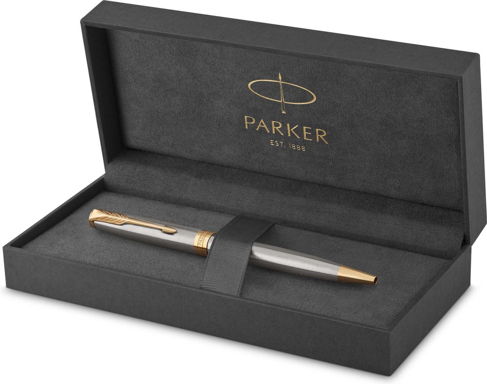 Parker sonnet balpen - medium punt - zwarte inkt - roestvrij staal met gouden trim - incl. geschenkdoos