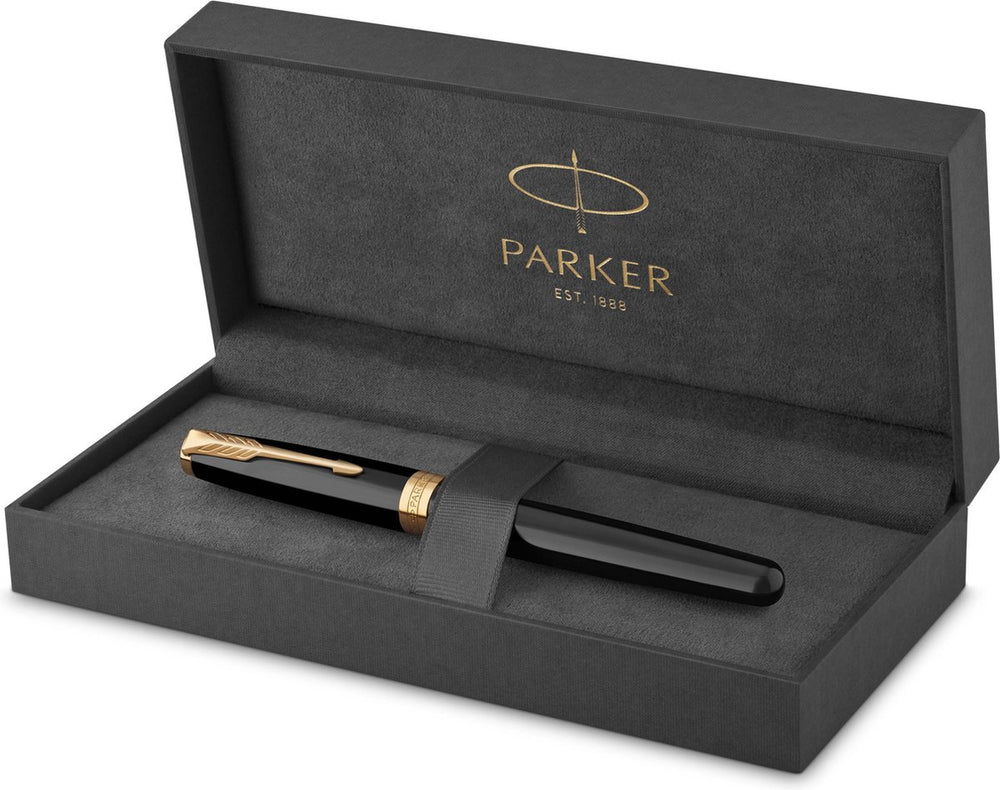 Parker sonnet vulpen | zwarte lak met goud detail | fijne penpunt | geschenkdoos