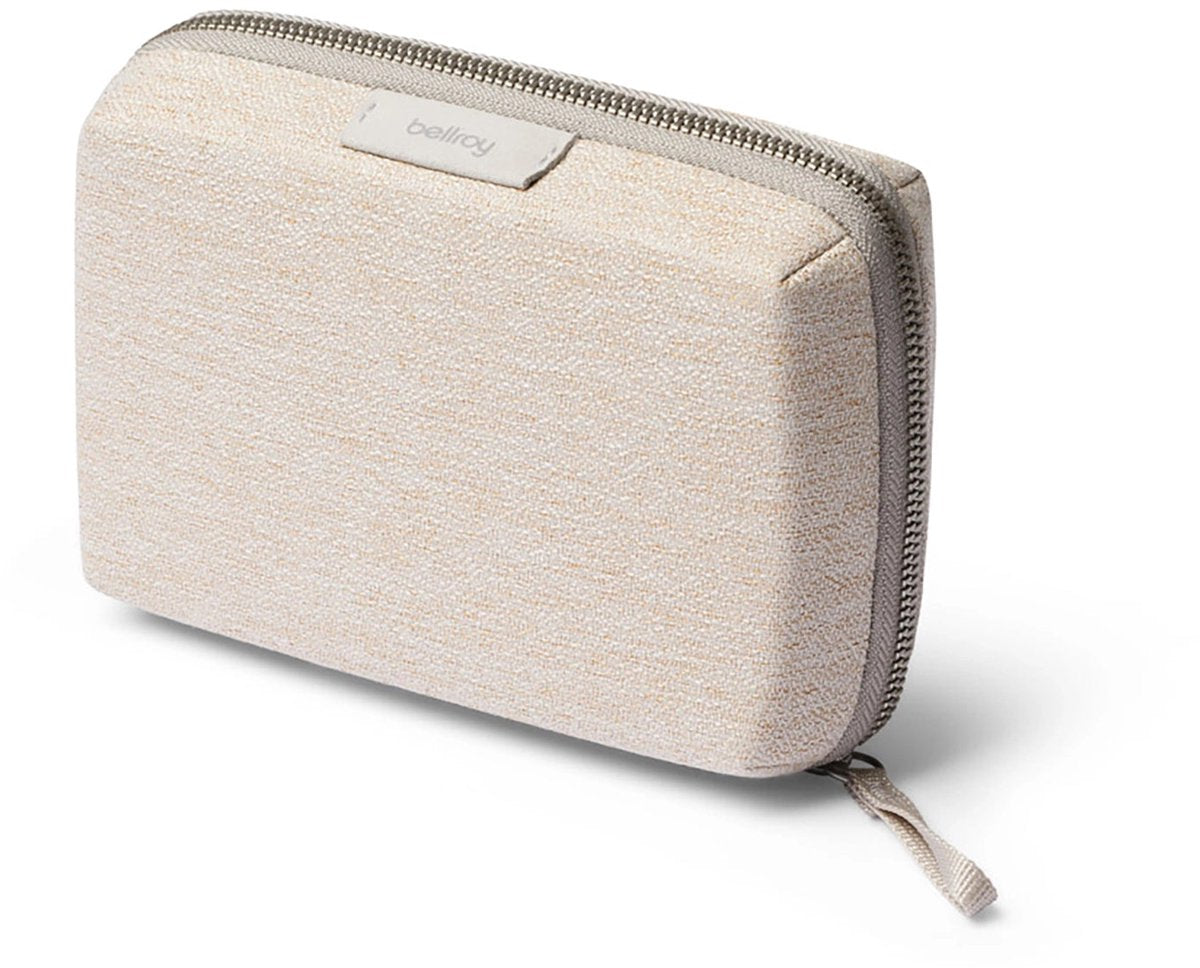 Bellroy tech kit compact - accessoires tas - 50% gerecycled polyester - wit