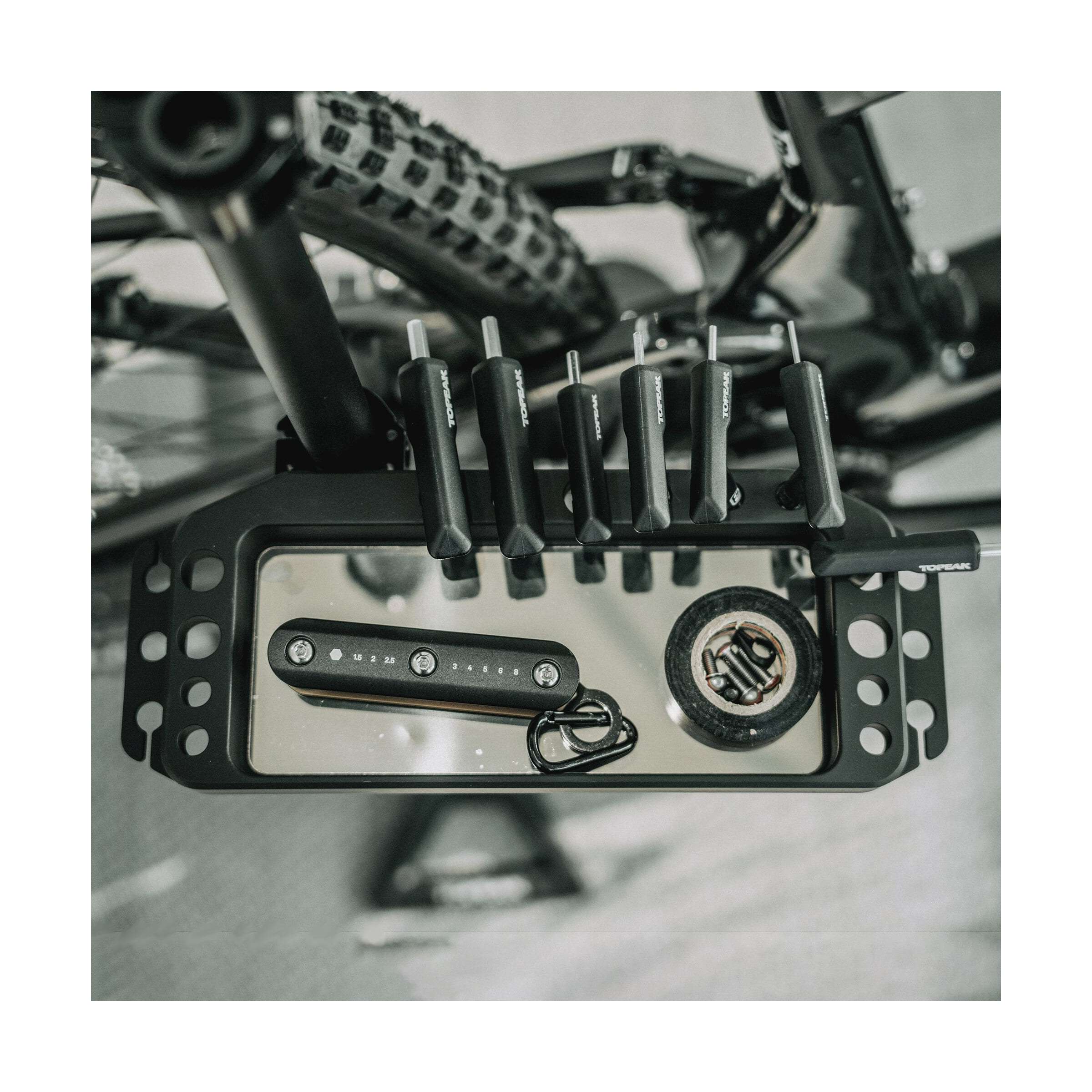 Topeak tune-up station bike rack mounting stand