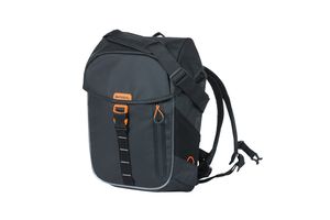 Basil Miles Tarpaulin fietsrugzak Nordlicht - waterdichte zwarte rugzak voor fietsers - 17L - Unisex - Sportief - Zwart