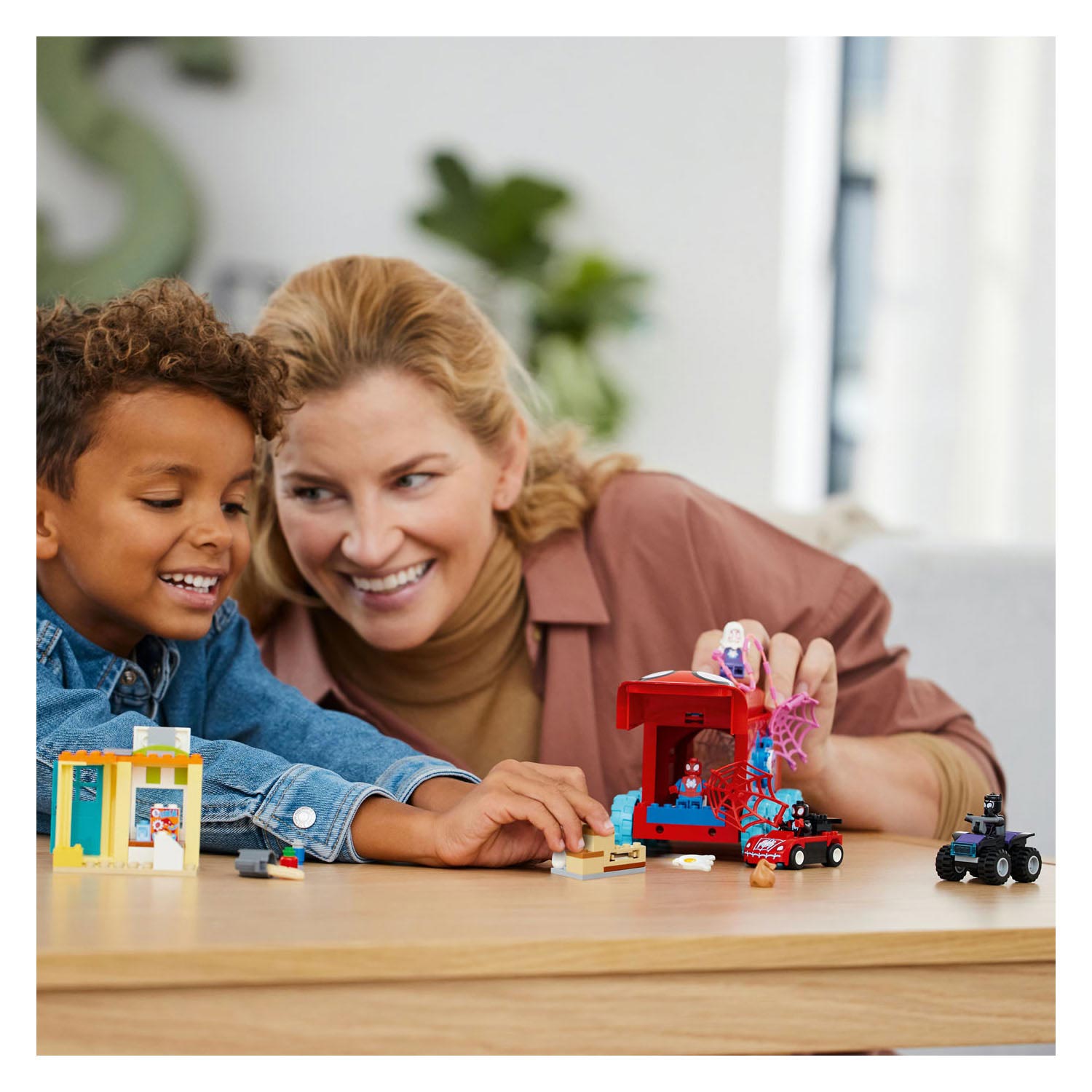 LEGO Marvel 10791 Het Mobiele Hoofdkwartier van Team Spidey