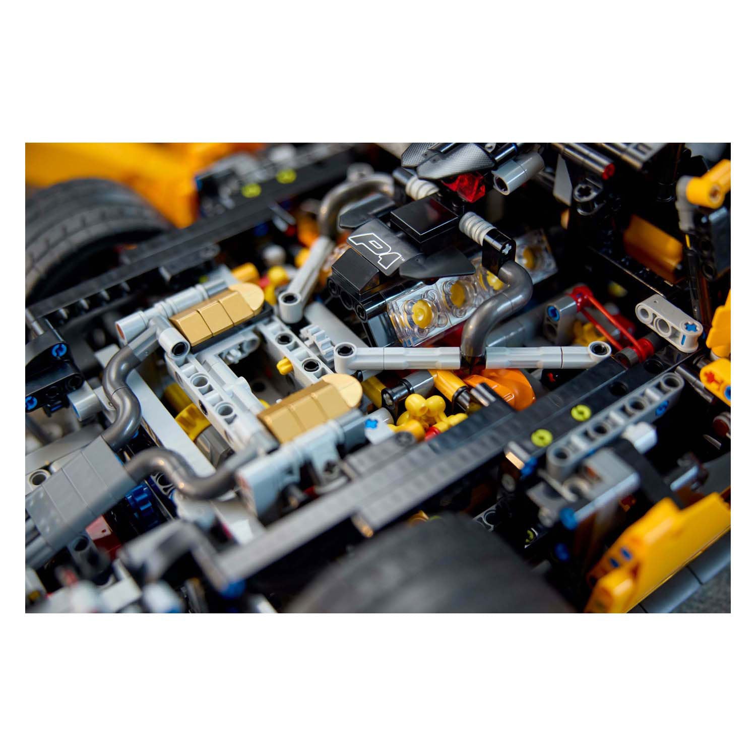 Lego technic 42172 mclaren p1