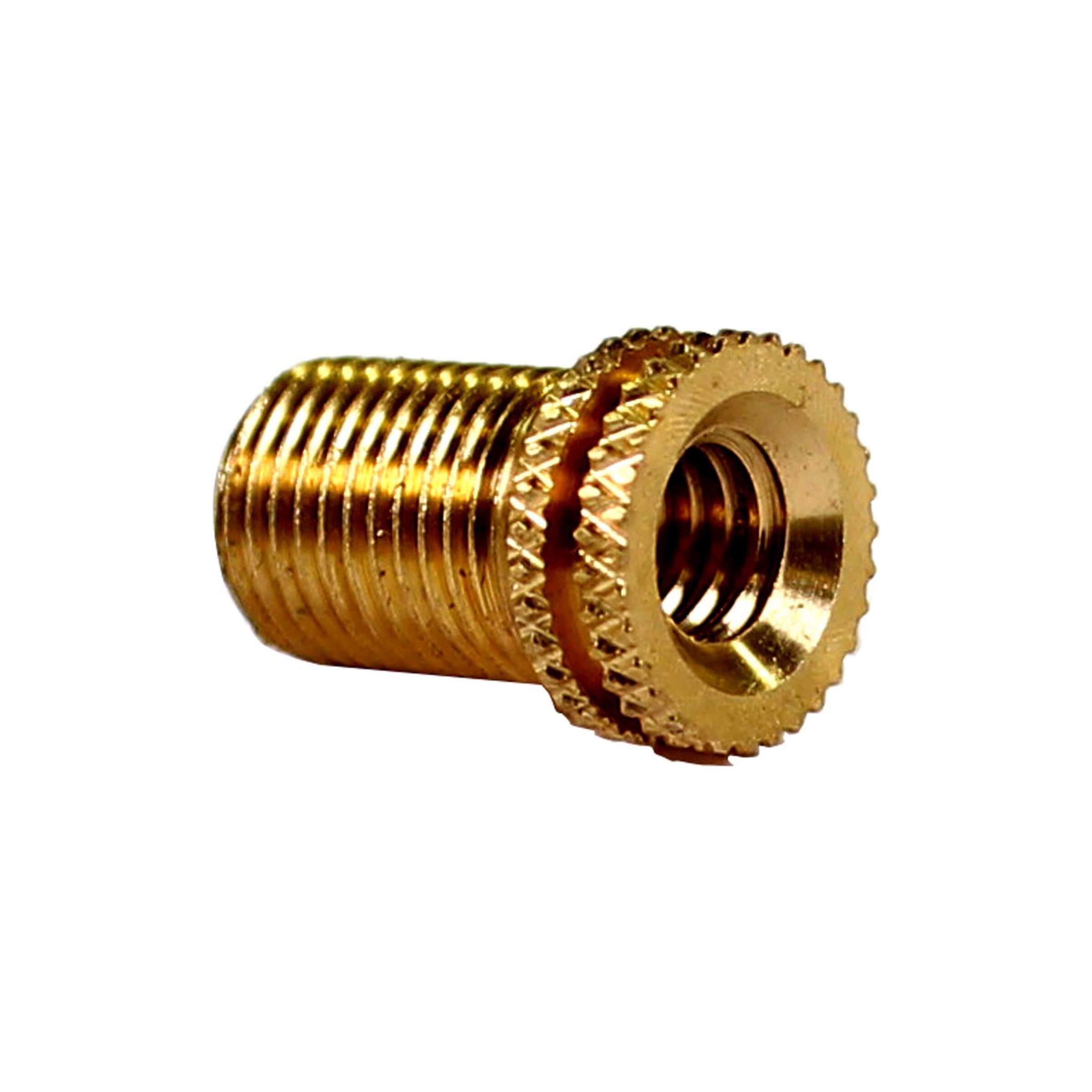 Verloopnippel tegen fiets auto