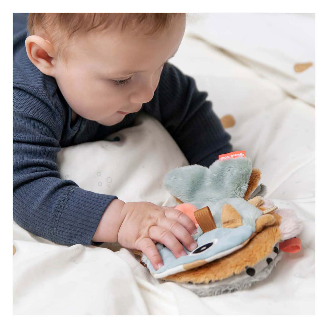 Gedaan door hert zintuiglijk babyboek zeevrienden