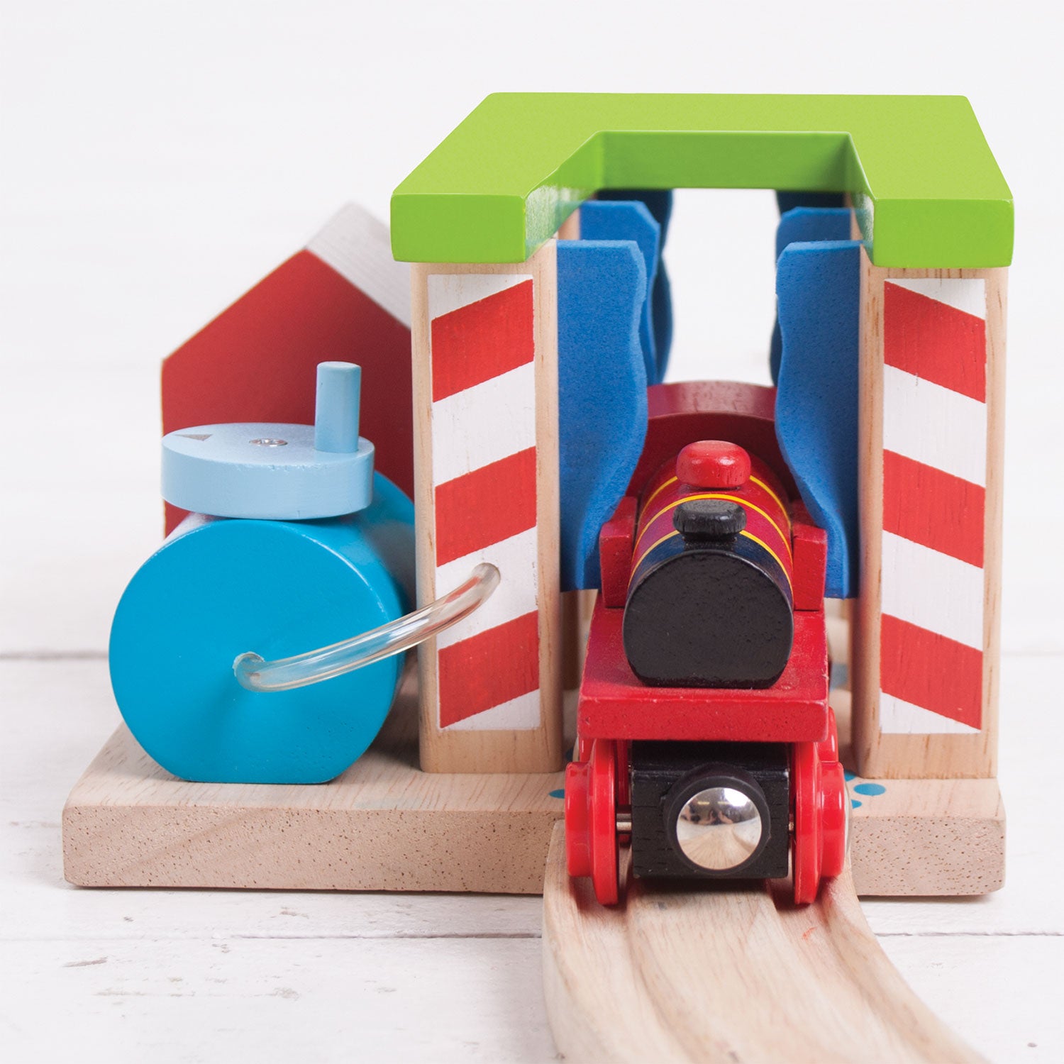 Bigjigs houten rails - wasstraat voor treinen