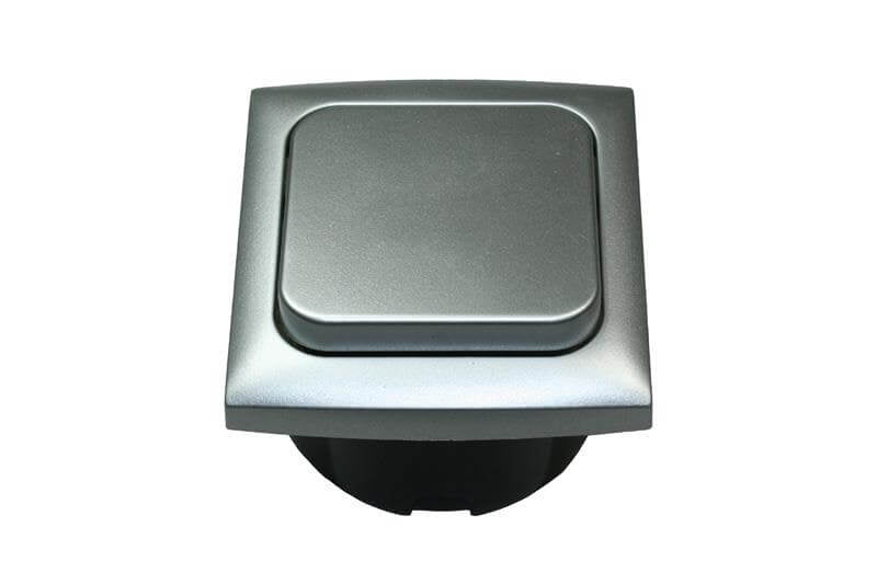 C-line schakelaar met opal afdekraam zilver - verpakt