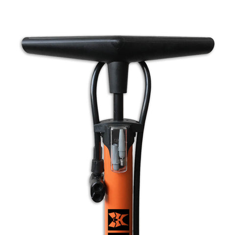 pompe à vélo avec manomètre 6 Bar orange