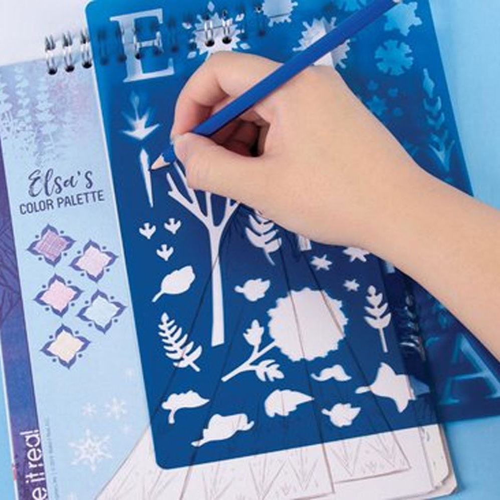 Frozen Schets- en Stickerboek met stencils