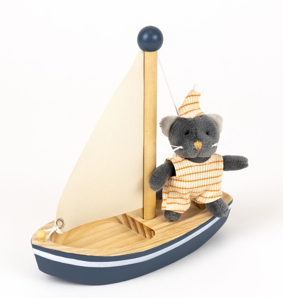 Egmont malo de kat in een boot. 18x18x8